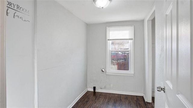 1017 E Smith Avenue, Independence, MO 64050