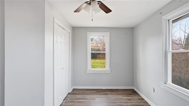 1017 E Smith Avenue, Independence, MO 64050