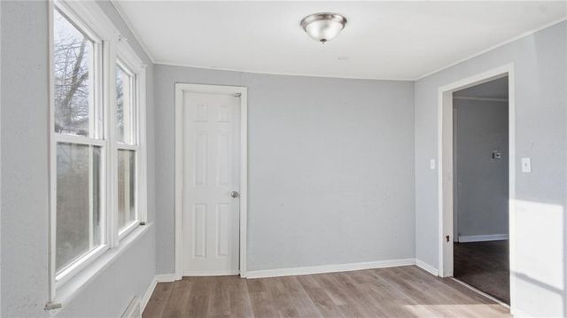 1017 E Smith Avenue, Independence, MO 64050