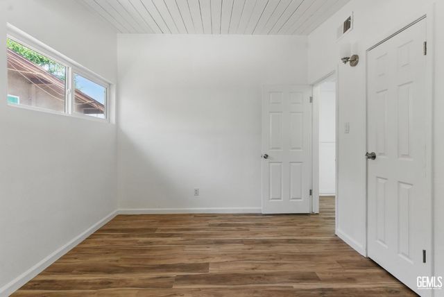 2804 Haley Street, Bakersfield, CA 93305