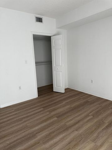 3410 Coral Way 804, Miami, FL 33145