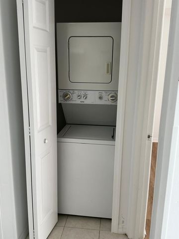 3410 Coral Way 804, Miami, FL 33145