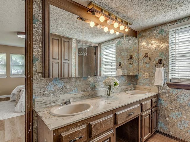 4514 Green Field Circle, Norman, OK 73072