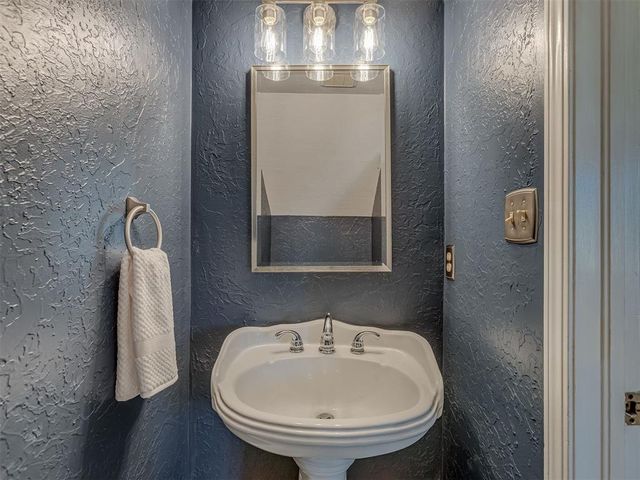 4514 Green Field Circle, Norman, OK 73072