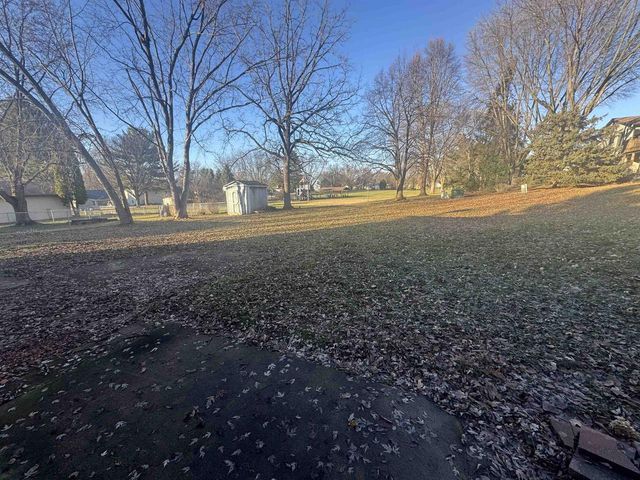 5802 Sauk Lane, Mcfarland, WI 53558