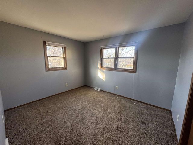 5802 Sauk Lane, Mcfarland, WI 53558