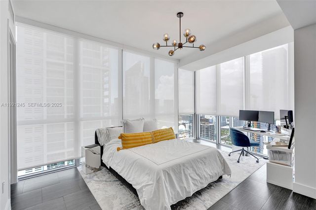 1100 Biscayne Blvd 3708, Miami, FL 33132