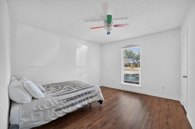 1413 Long Shadow Lane, Mesquite, TX 75149