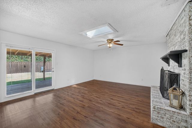 1413 Long Shadow Lane, Mesquite, TX 75149