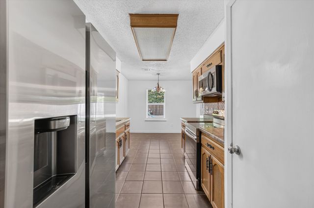 1413 Long Shadow Lane, Mesquite, TX 75149