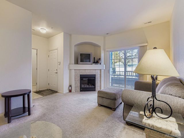 5255 Memphis St 3-307, Denver, CO 80239