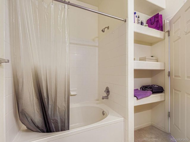 5255 Memphis St 3-307, Denver, CO 80239