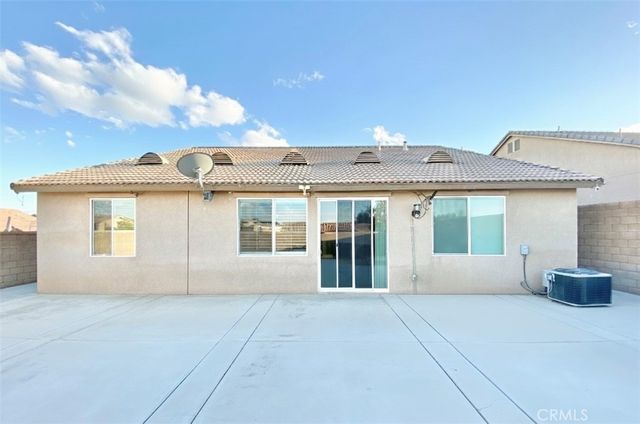 17668 Park Terrace Court, Victorville, CA 92395