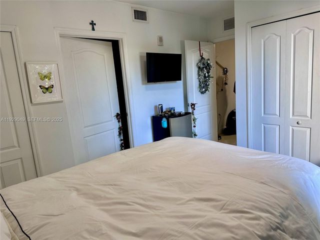 2701 SW 3rd Ave 202, Miami, FL 33129