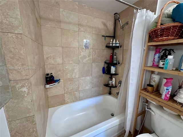 2701 SW 3rd Ave 202, Miami, FL 33129