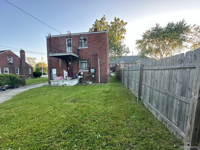 19440 Cliff Street, Detroit, MI 48234