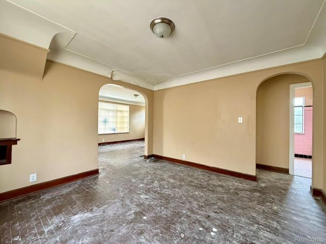 19440 Cliff Street, Detroit, MI 48234