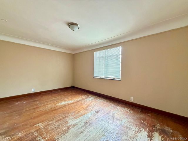 19440 Cliff Street, Detroit, MI 48234