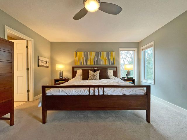 6560 Shadow Lane, Chanhassen, MN 55317