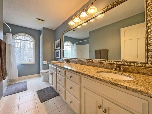 6560 Shadow Lane, Chanhassen, MN 55317