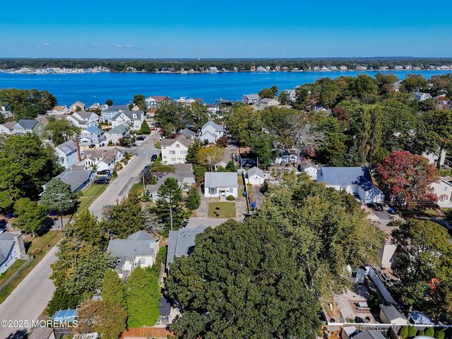 495 Pinecroft Drive, Brick, NJ 08723