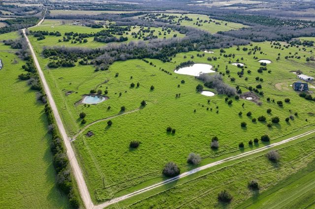 1923 County Road 2935, Dodd City, TX 75438