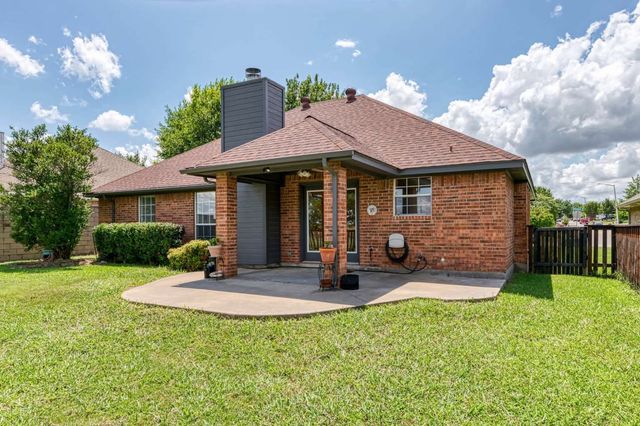 2720 Stephen Drive, Denton, TX 76207