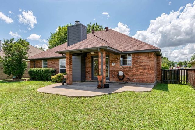 2720 Stephen Drive, Denton, TX 76207
