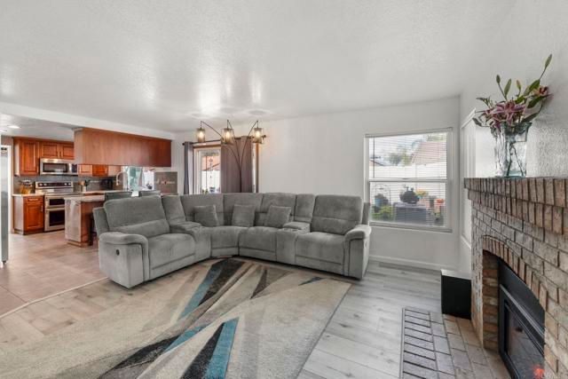 9126 Sinsonte Lane, Lakeside, CA 92040