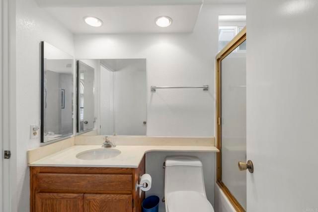 9126 Sinsonte Lane, Lakeside, CA 92040