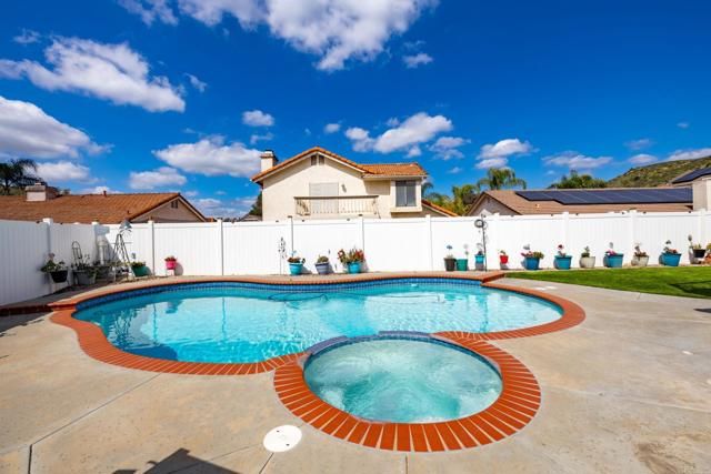 9126 Sinsonte Lane, Lakeside, CA 92040