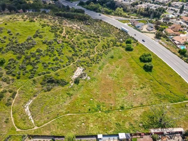 9126 Sinsonte Lane, Lakeside, CA 92040