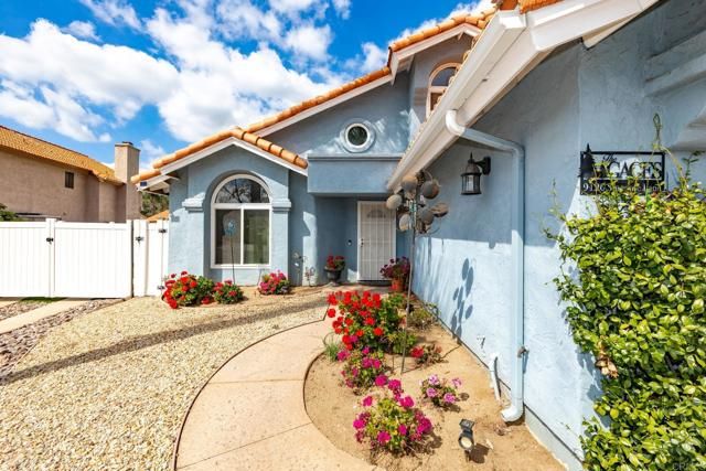 9126 Sinsonte Lane, Lakeside, CA 92040