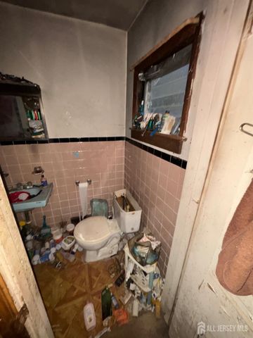 297 Keasbey Street, Salem City, NJ 08079