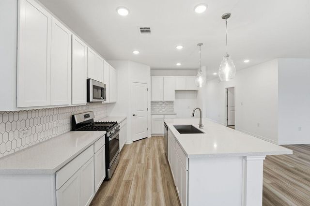 1816 Lorant LN, Pflugerville, TX 78660