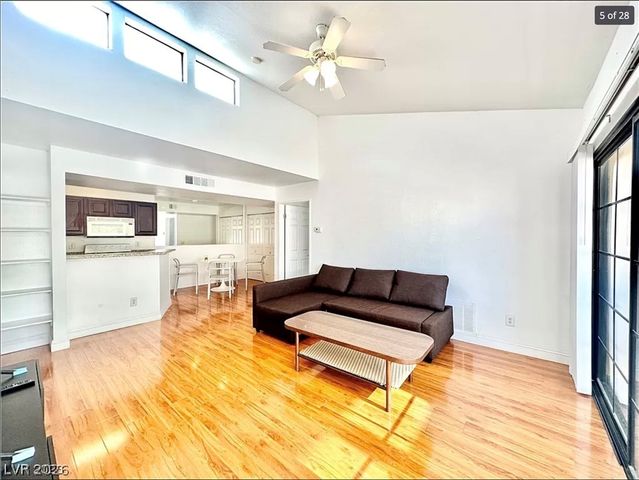5150 South Jones Boulevard 208, Las Vegas, NV 89118