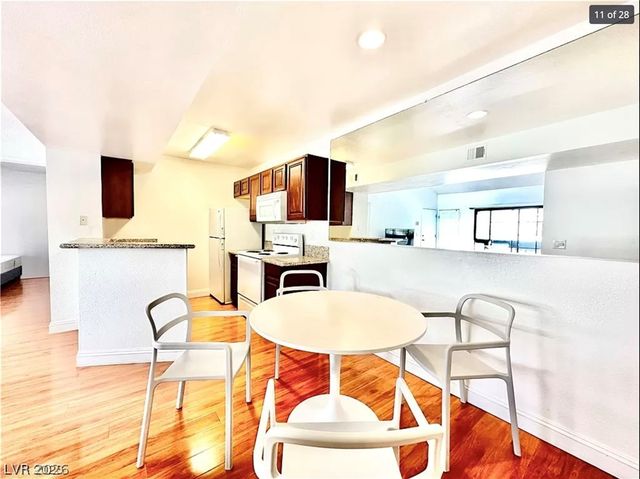 5150 South Jones Boulevard 208, Las Vegas, NV 89118