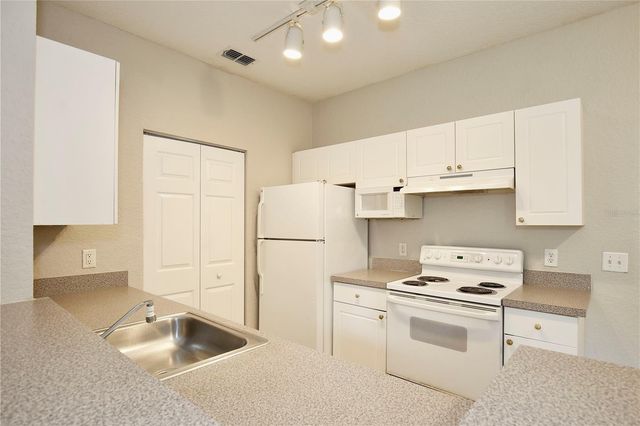 822 GRAND REGENCY POINT 103, Altamonte Springs, FL 32714