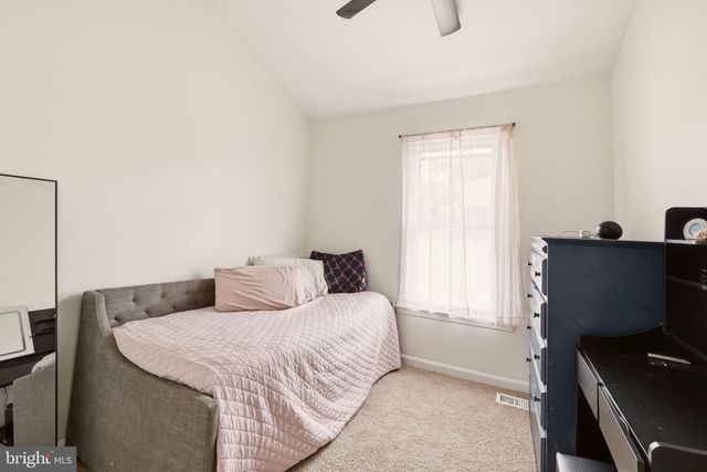 824 PLEASANT HILL LN, Bowie, MD 20716