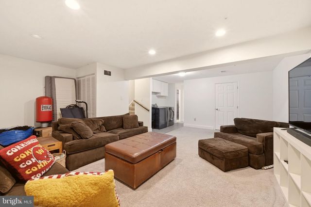 824 PLEASANT HILL LN, Bowie, MD 20716