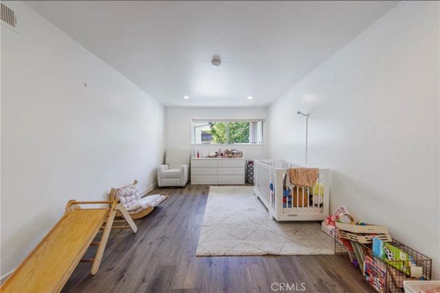 10415 Larwin, Chatsworth, CA 91311