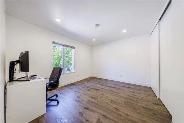 10415 Larwin, Chatsworth, CA 91311