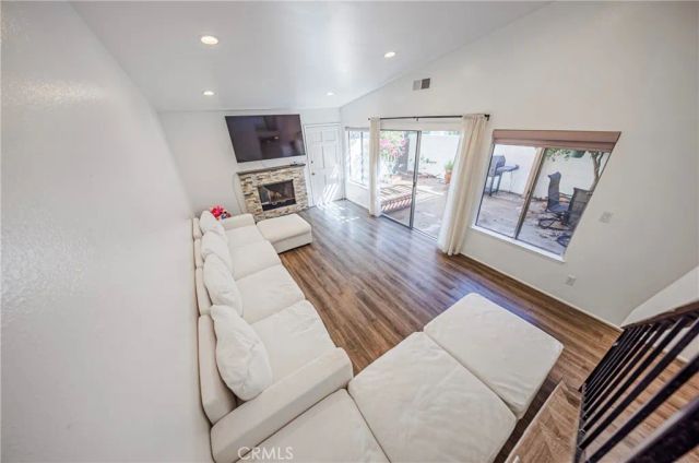 10415 Larwin, Chatsworth, CA 91311