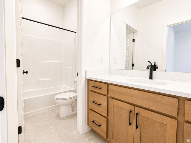 7029 W LAKE AVE, South Jordan, UT 84009