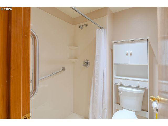 16007 Ne HICKORY St, Vancouver, WA 98682