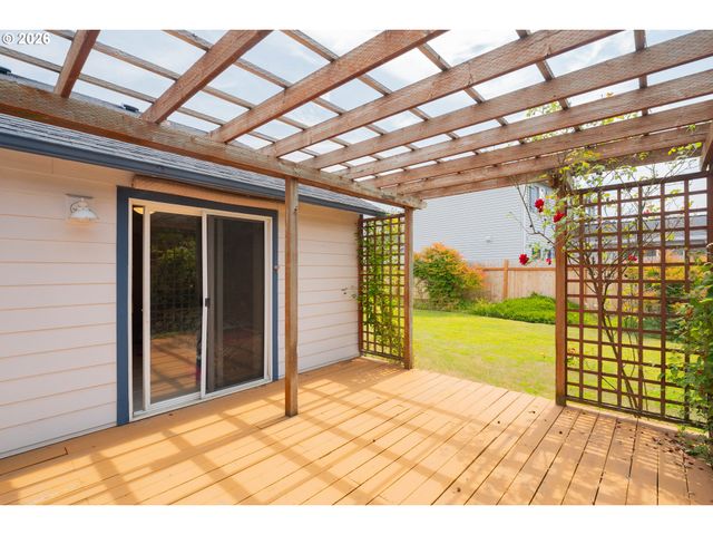 16007 Ne HICKORY St, Vancouver, WA 98682