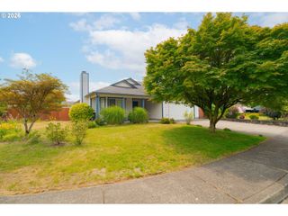 16007 Ne HICKORY St, Vancouver, WA 98682