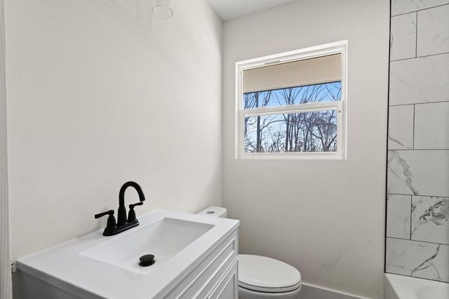 2814 Ridge Crest Drive, Chattanooga, TN 37406