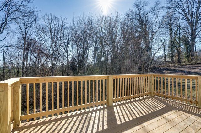 2814 Ridge Crest Drive, Chattanooga, TN 37406