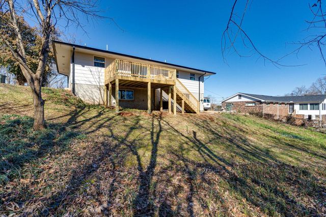 2814 Ridge Crest Drive, Chattanooga, TN 37406